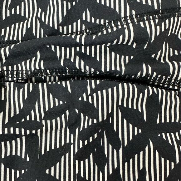 Lands End Black White Skort size Large - Picture 7 of 8